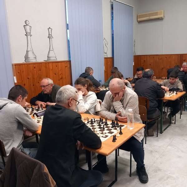 photo of chess players