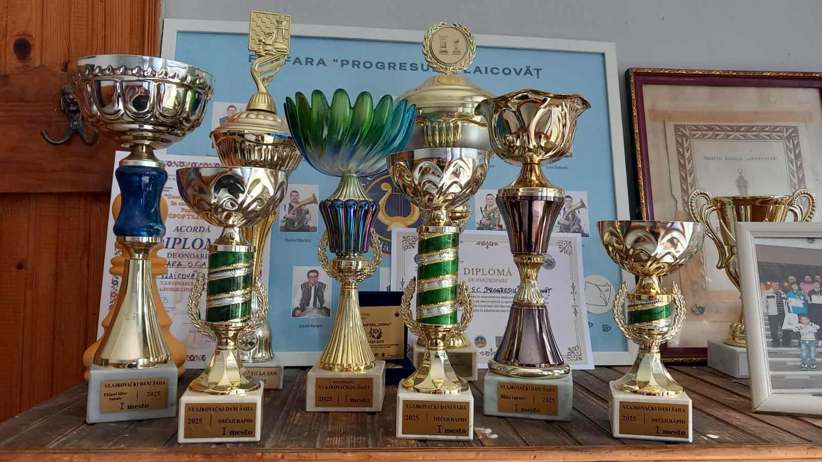 photo of chess players