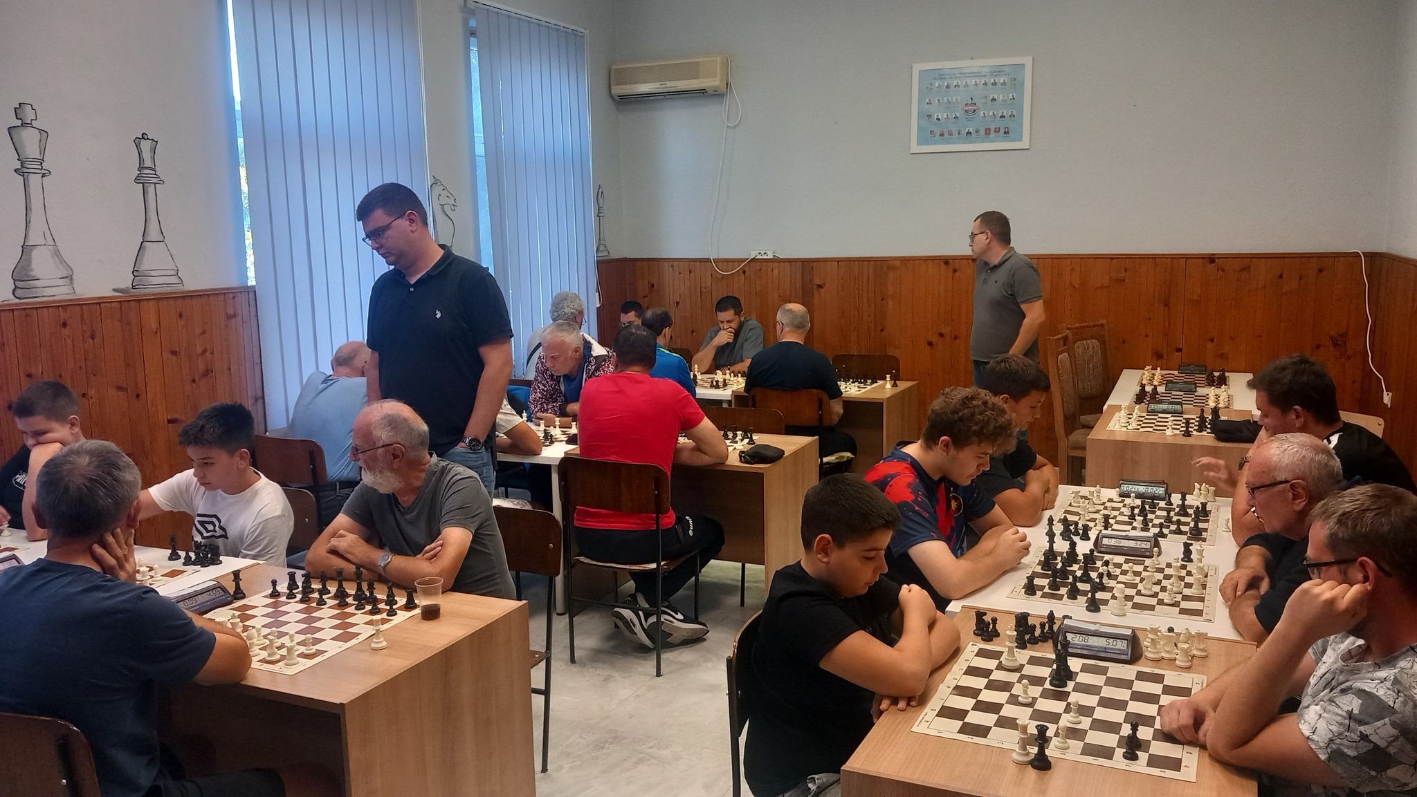 photo of chess players