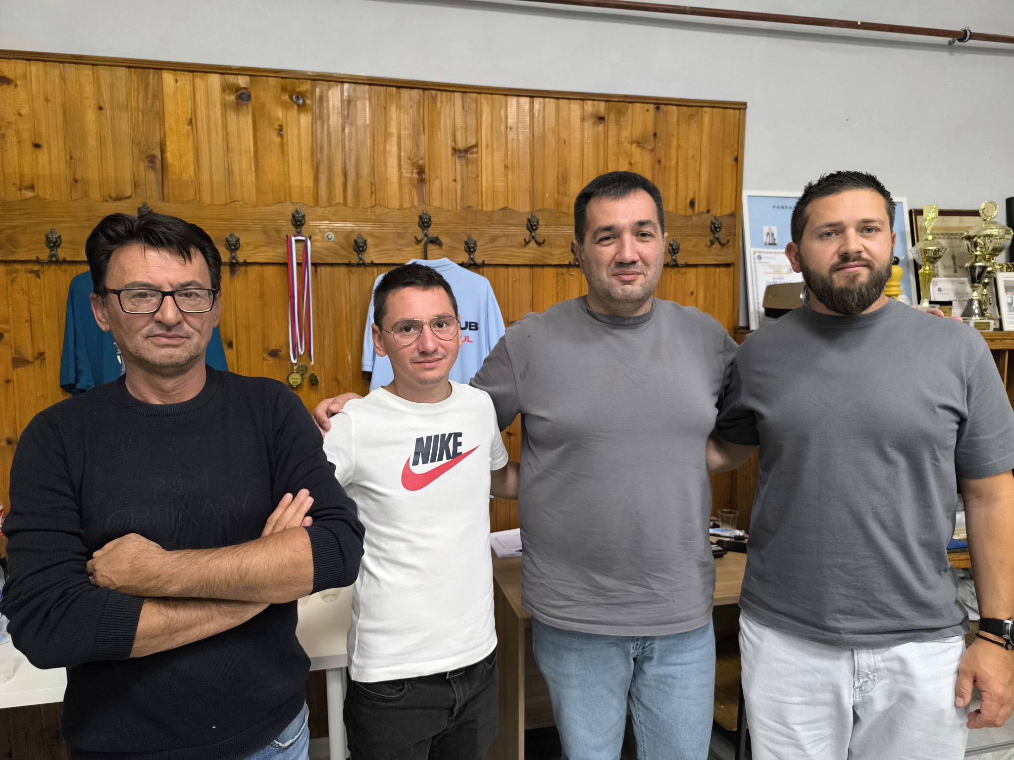 photo of chess players