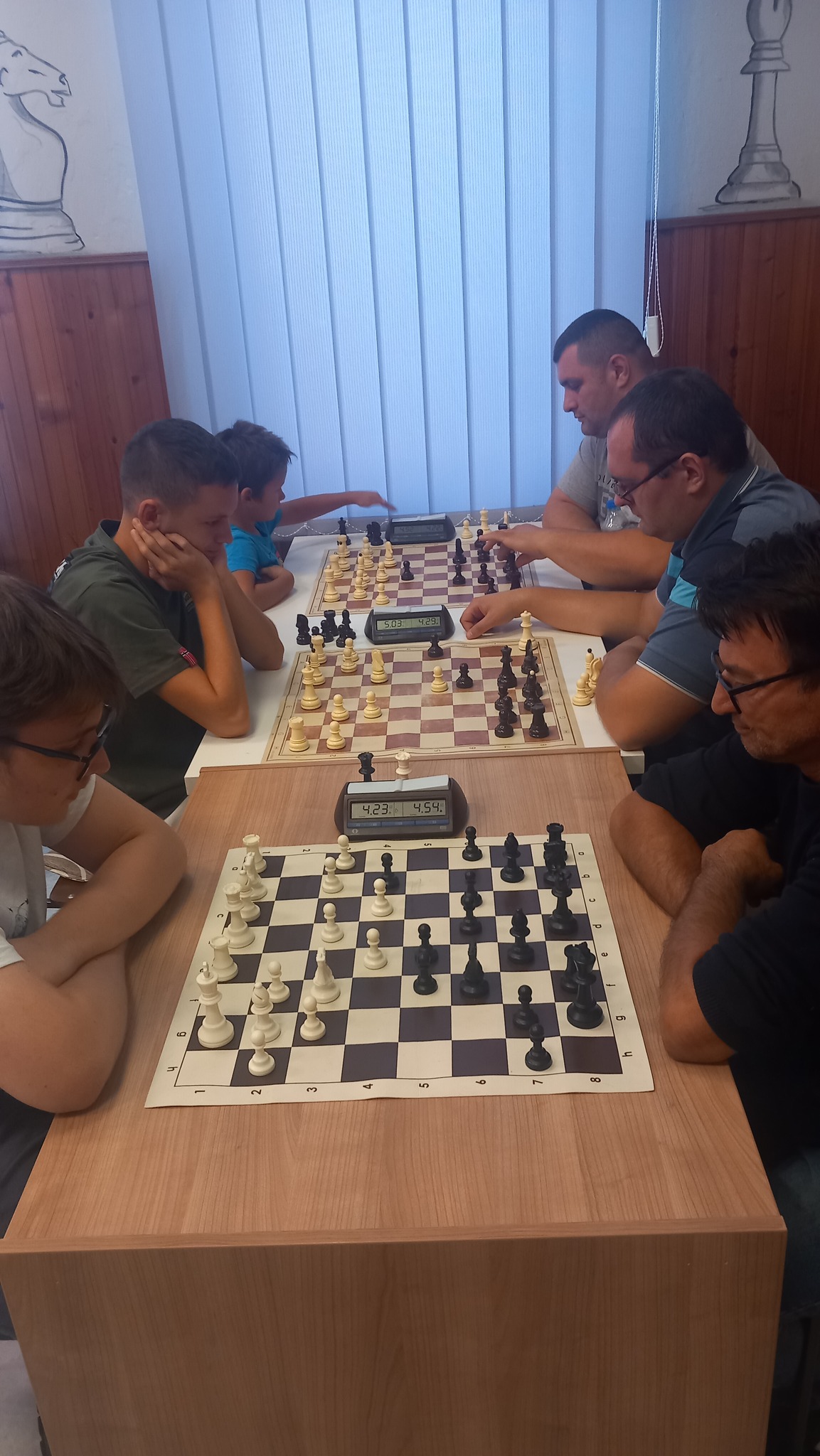photo of chess players