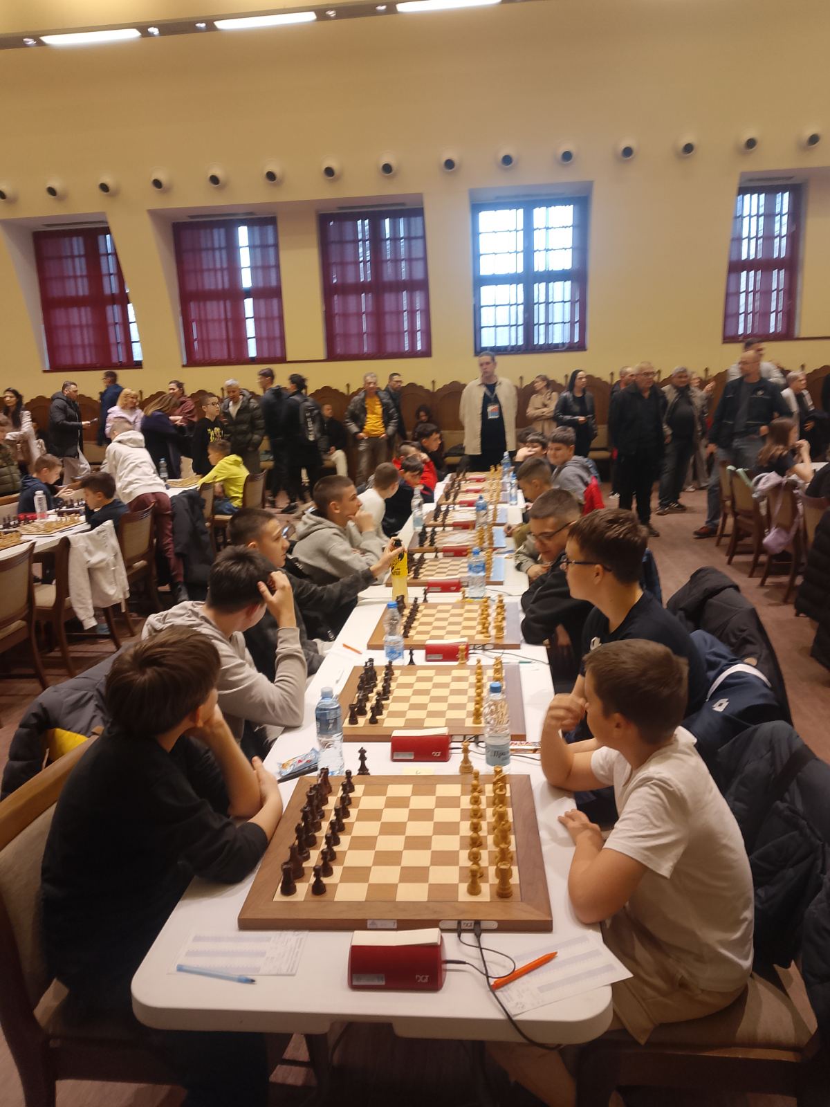 photo of chess players