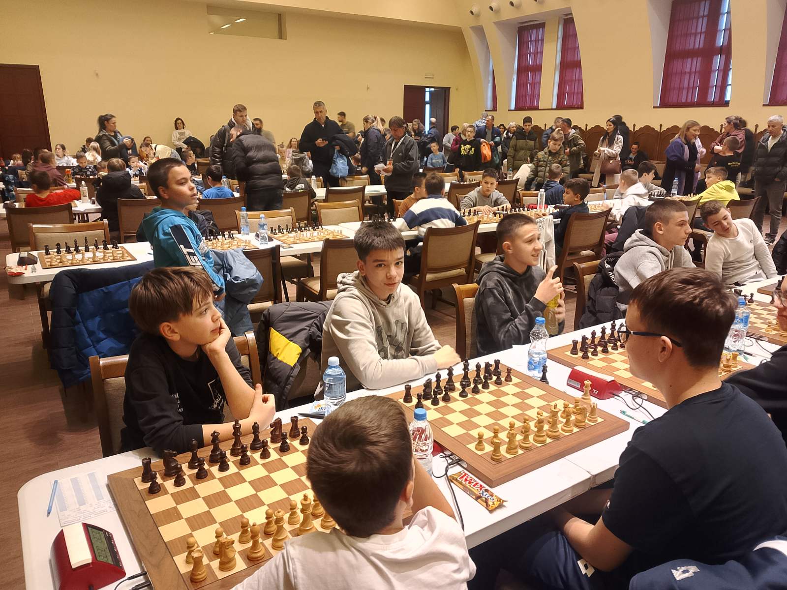 photo of chess players