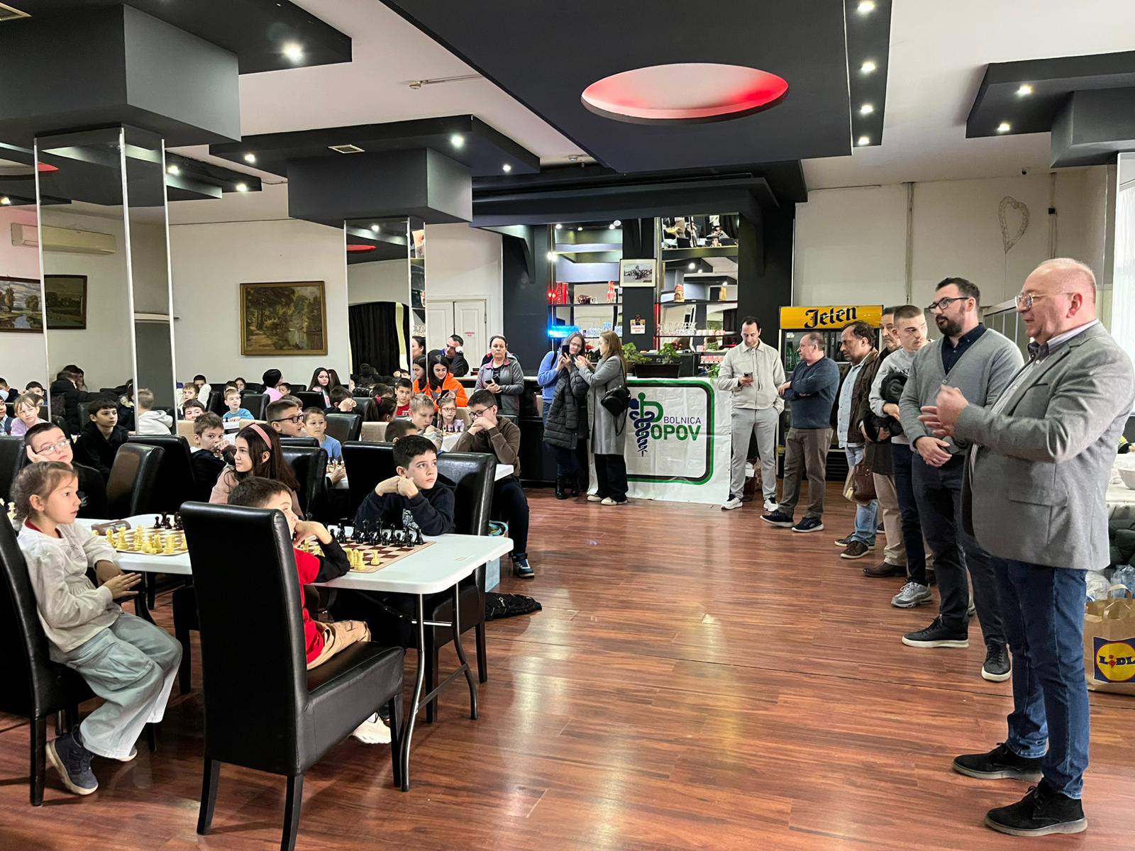 photo of chess players