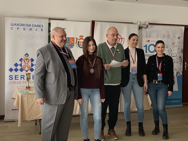 photo of chess players