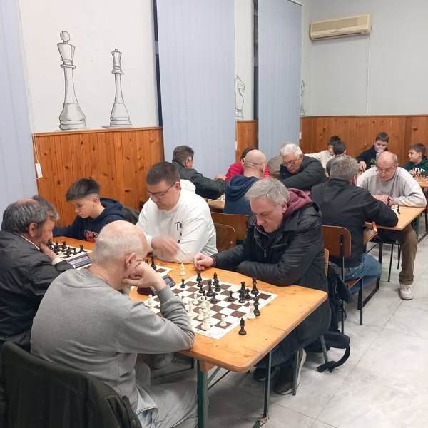 photo of chess players