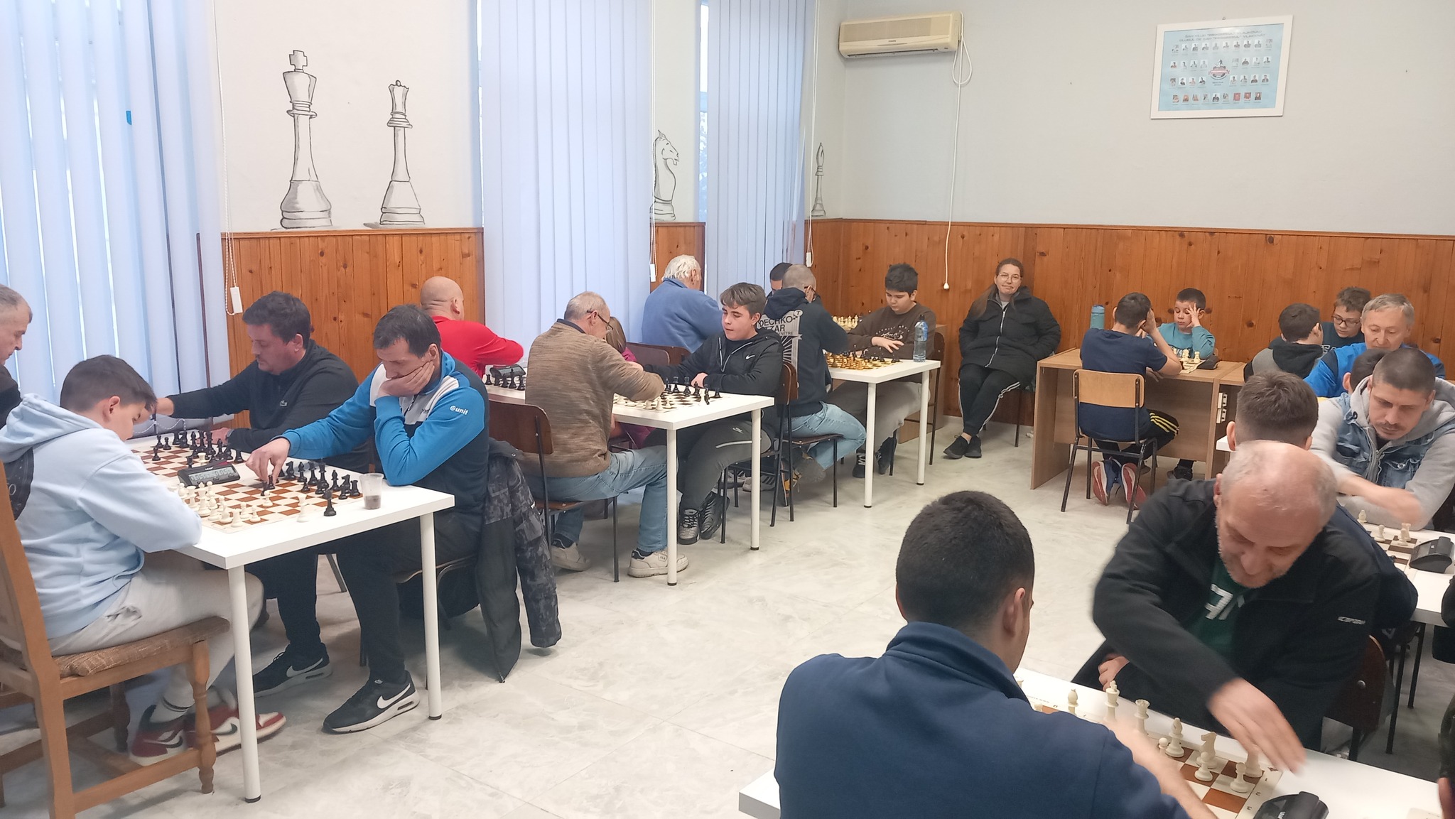 photo of chess players