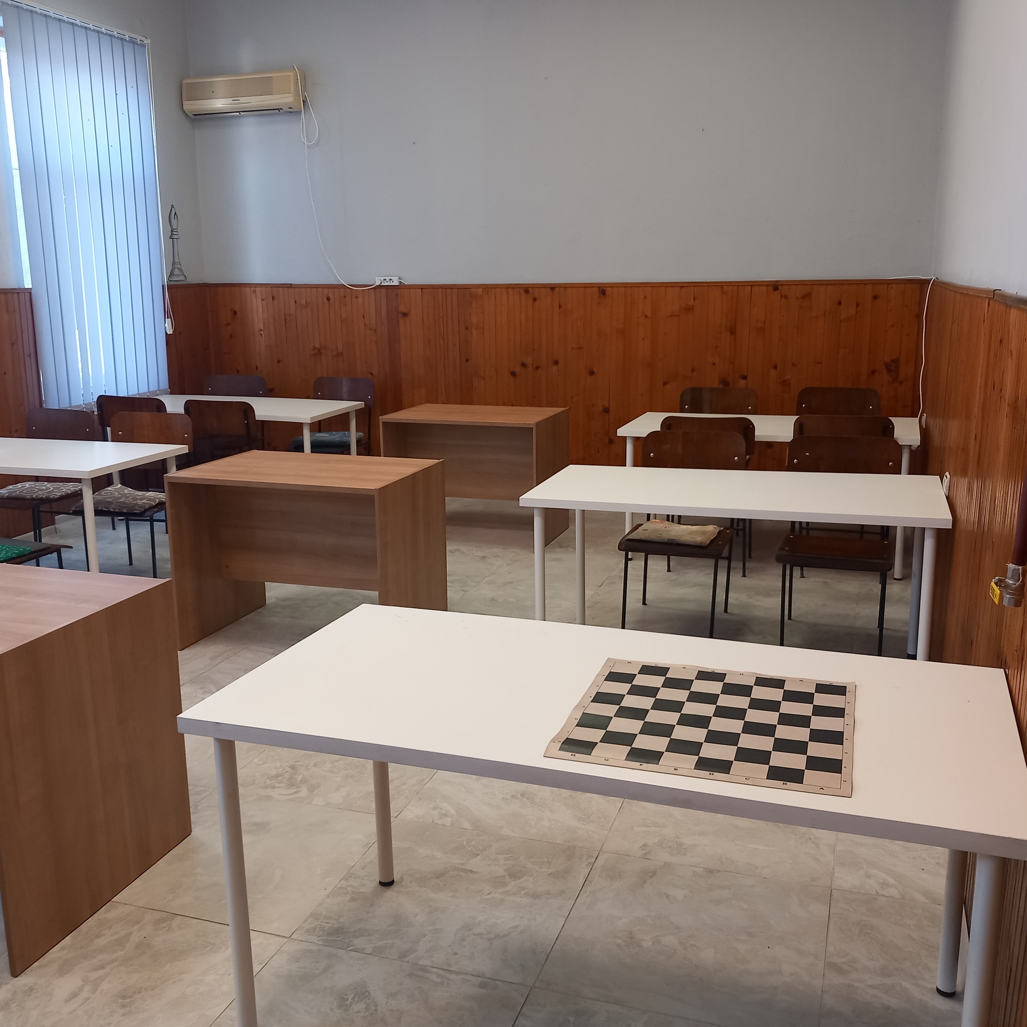 photo of chess players