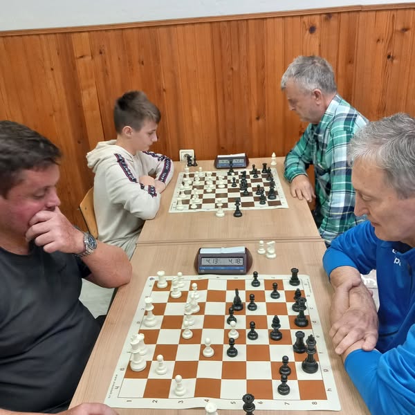 photo of chess players