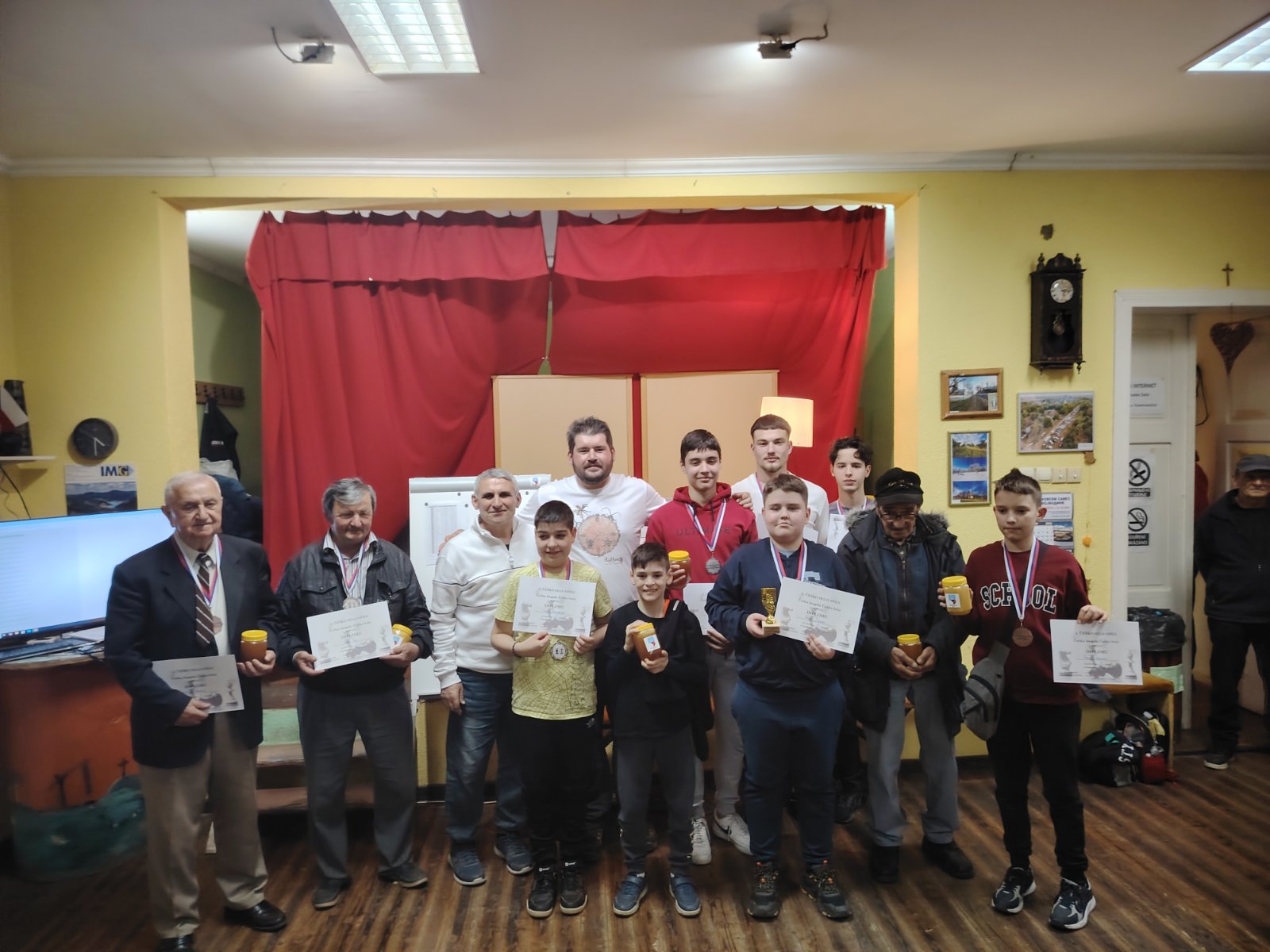 photo of chess players