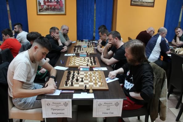 photo of chess players