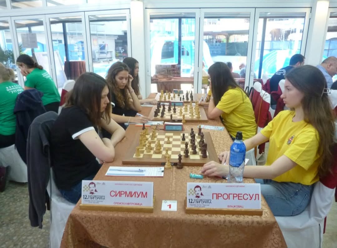photo of chess players