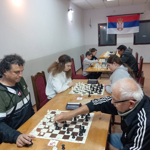photo of chess players