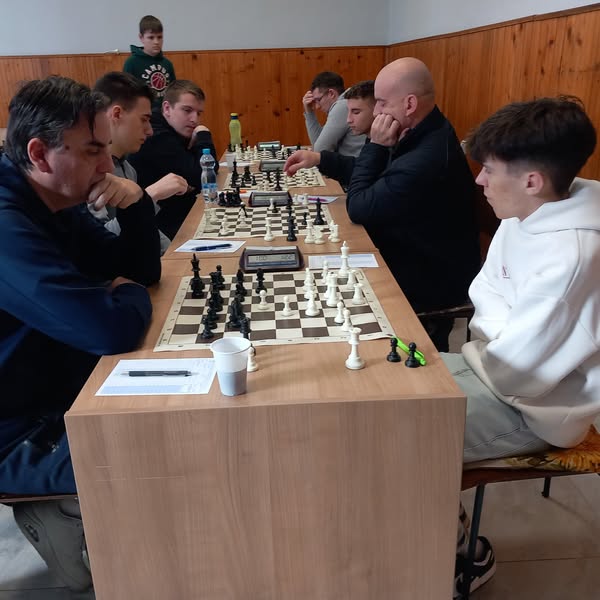 photo of chess players