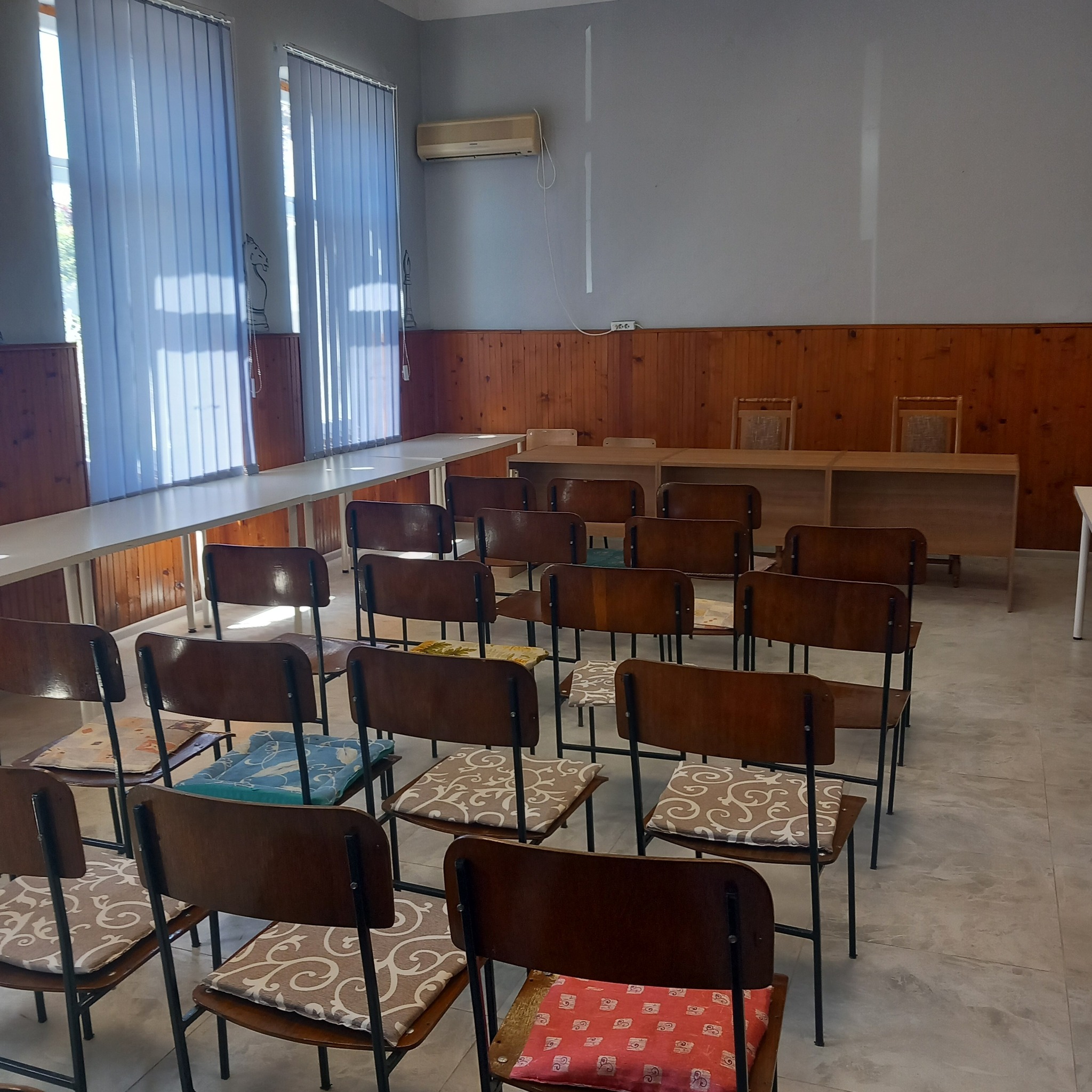 photo of chess players