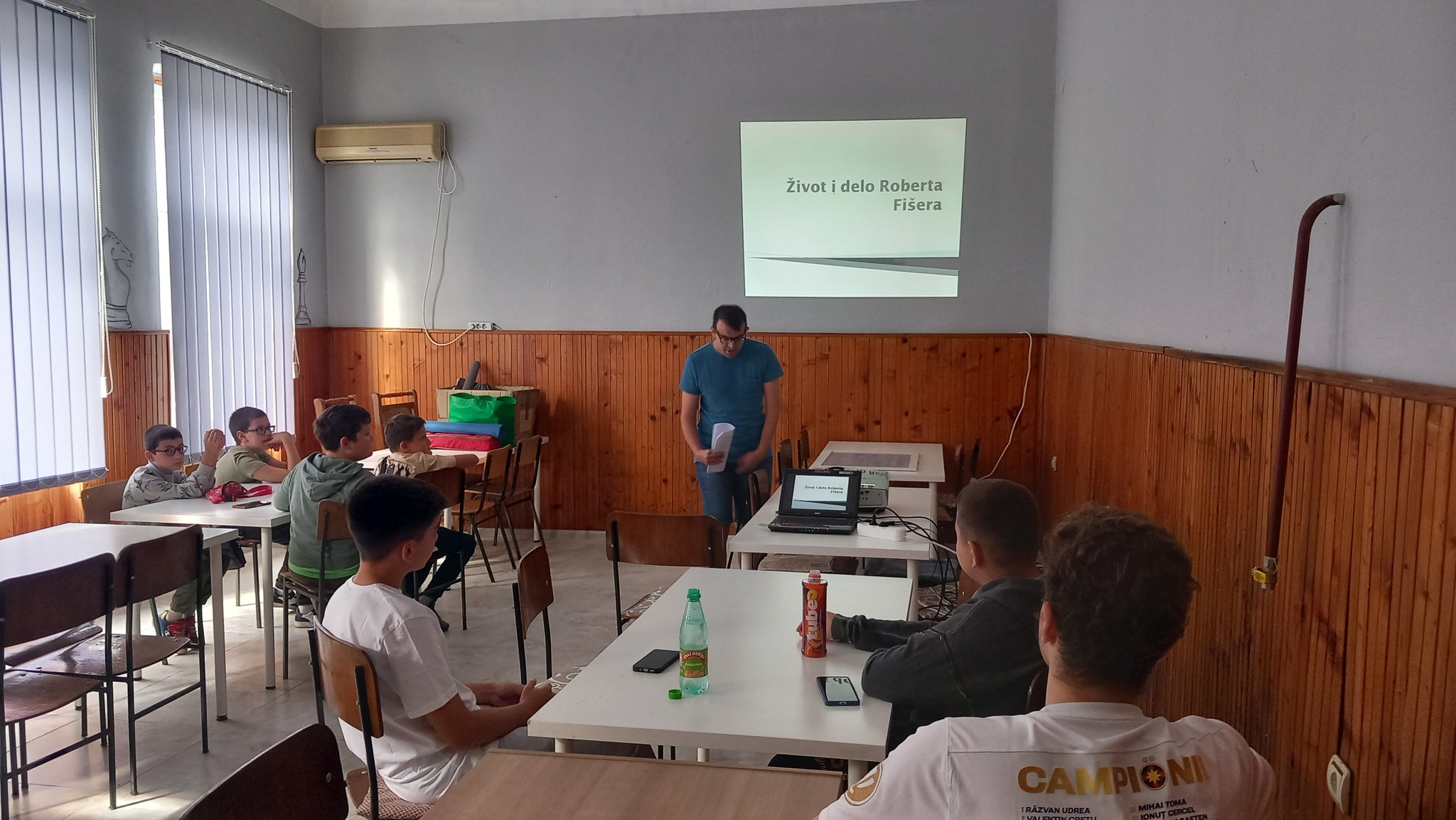 photo of chess players