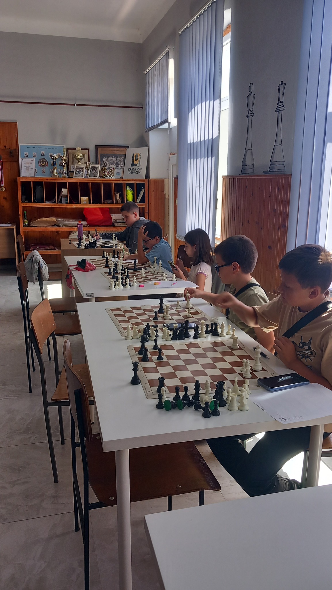 photo of chess players
