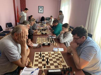 photo of chess players