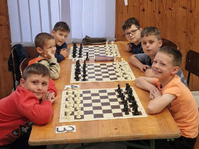 photo of chess players in tournament