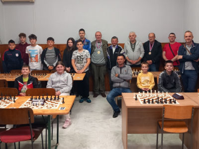 photo of chess players in tournament